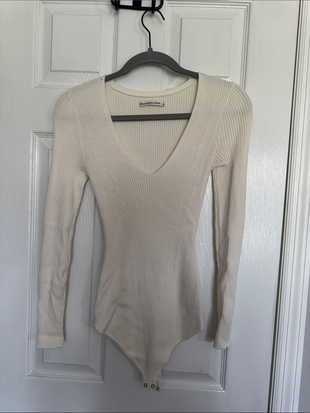 Abercrombie & Fitch Ivory Ribbed V-Neck Long Sleeve Bodysuit